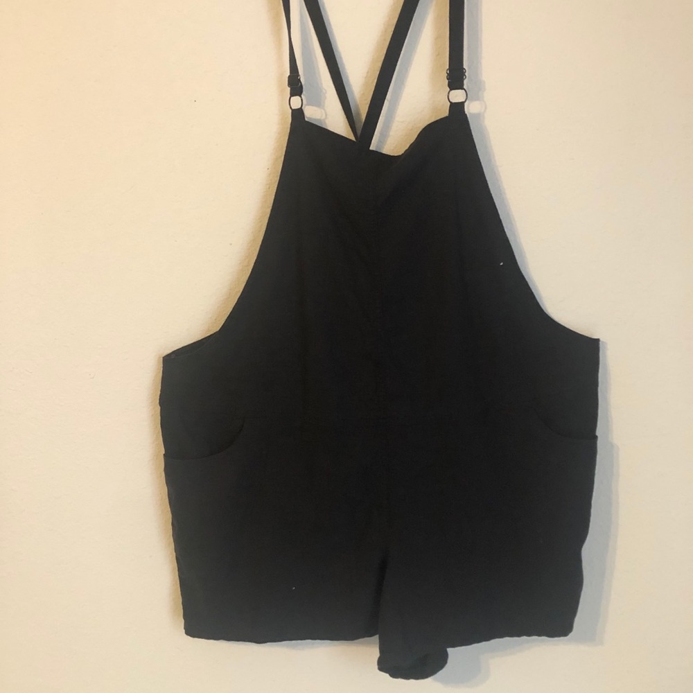 Black Torrid (size 2) Short overalls